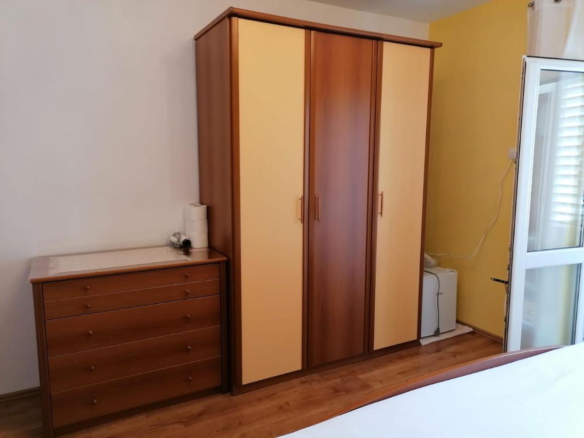 Guest House Lucija Makarska Dış mekan fotoğraf