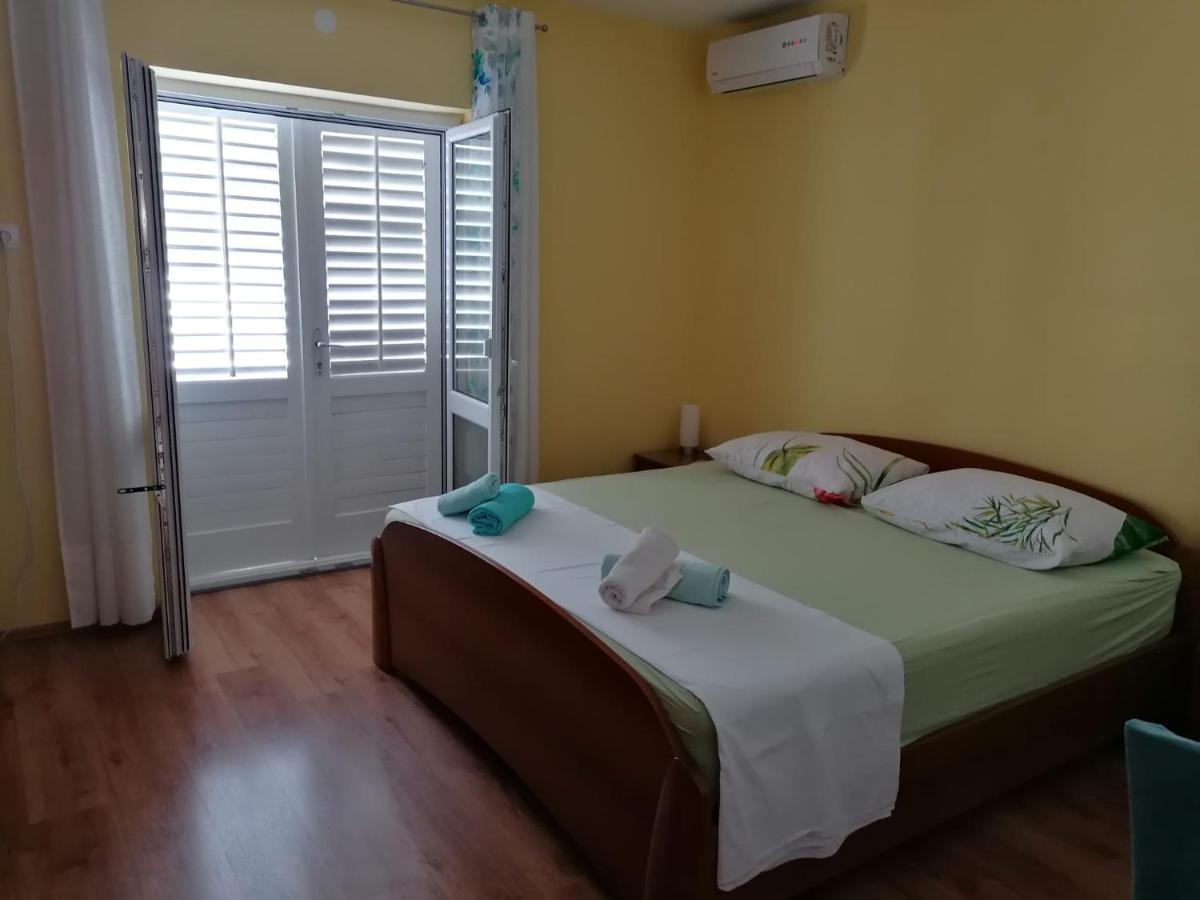Guest House Lucija Makarska Dış mekan fotoğraf