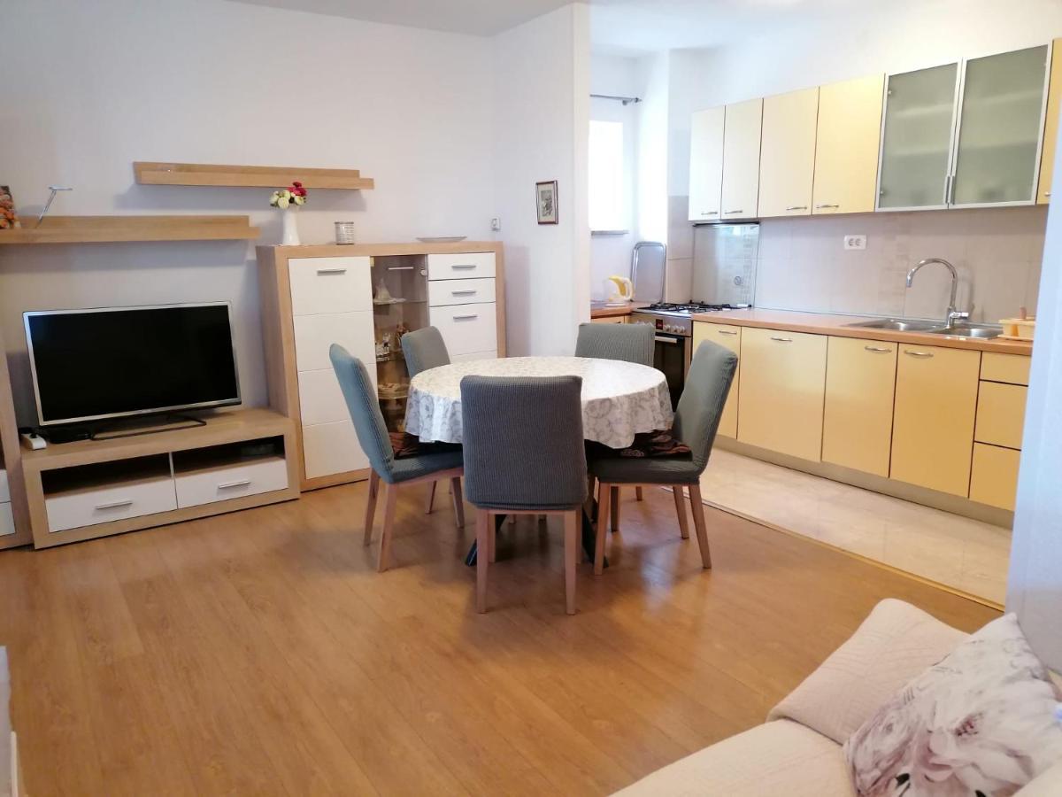 Guest House Lucija Makarska Dış mekan fotoğraf